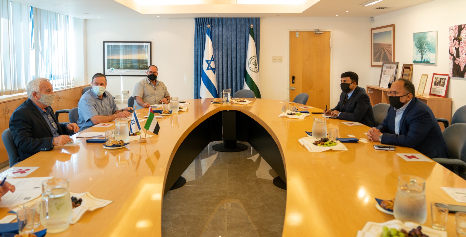 阿联酋代表团访问以色列讨论农业，投资合作